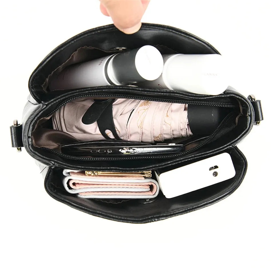 bolsa couro feminina, bolsa de couro feminina, bolsa feminina grande, bolsa grande feminina, bolsa transversal feminina, bolsa feminina