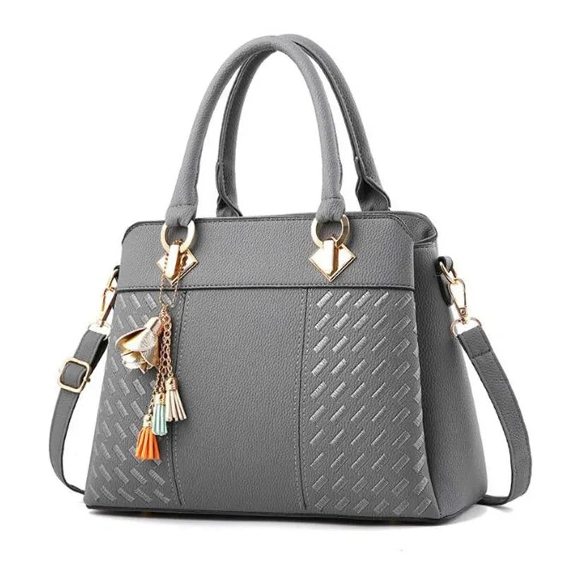 bolsa transversal feminina, bolsa grande feminina, bolsa feminina grande, bolsa feminina, bolsa de couro feminina, bolsa couro feminina, mochila de couro, mochila feminina