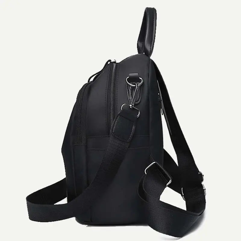 mochila feminina pequena nylon, mochila feminina pequena, mochila feminina leve, mochila feminina compacta, mochila feminina dia a dia, mochila feminina moderna, mochila feminina casual, mochila feminina vermelha, mochila feminina preta, mochila feminina prática, mochila feminina confortável