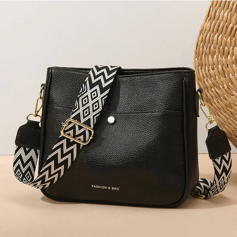 bolsa couro,
bolsa transversal feminina,
bolsa grande feminina,
bolsa feminina grande,
bolsa feminina,
bolsa de couro feminina,
bolsa couro feminina,
Bolsa Tote,
Bolsa Tiracolo