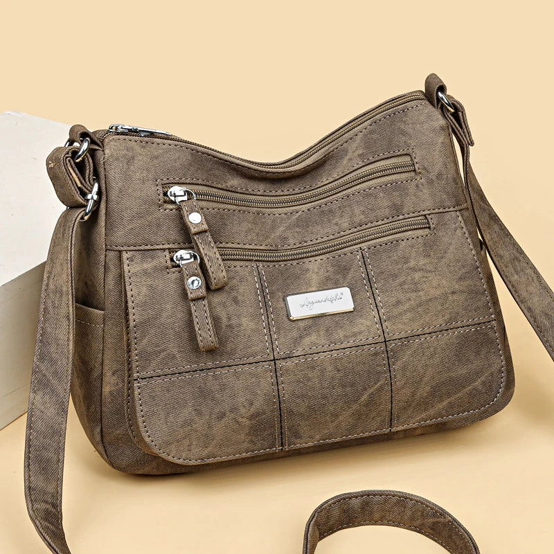 bolsa transversal feminina,
bolsa tiracolo,
bolsa grande feminina,
bolsa feminina,
bolsa de couro feminina,
Bolsa Crossbody,
bolsa couro legítimo,
bolsa couro feminina
