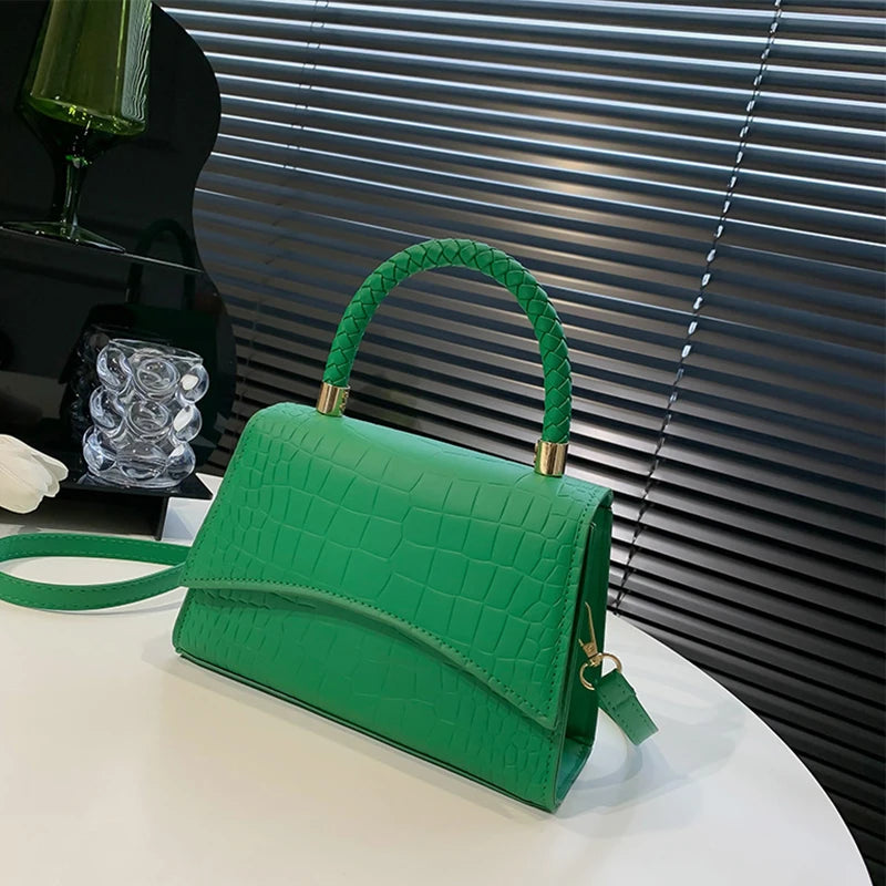 bolsa transversal feminina,
bolsa grande feminina,
bolsa feminina grande,
bolsa feminina,
bolsa de couro feminina,
bolsa couro feminina
