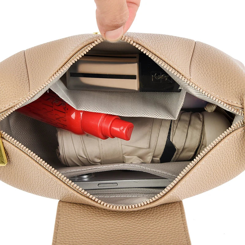 bolsa transversal feminina,
bolsa tiracolo,
bolsa grande feminina,
bolsa feminina,
Bolsa e Mochila,
bolsa de couro feminina,
bolsa de couro,
bolsa feminina moderna