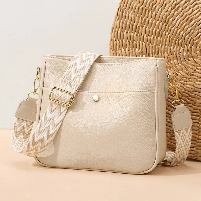 bolsa couro,
bolsa transversal feminina,
bolsa grande feminina,
bolsa feminina grande,
bolsa feminina,
bolsa de couro feminina,
bolsa couro feminina,
Bolsa Tote,
Bolsa Tiracolo