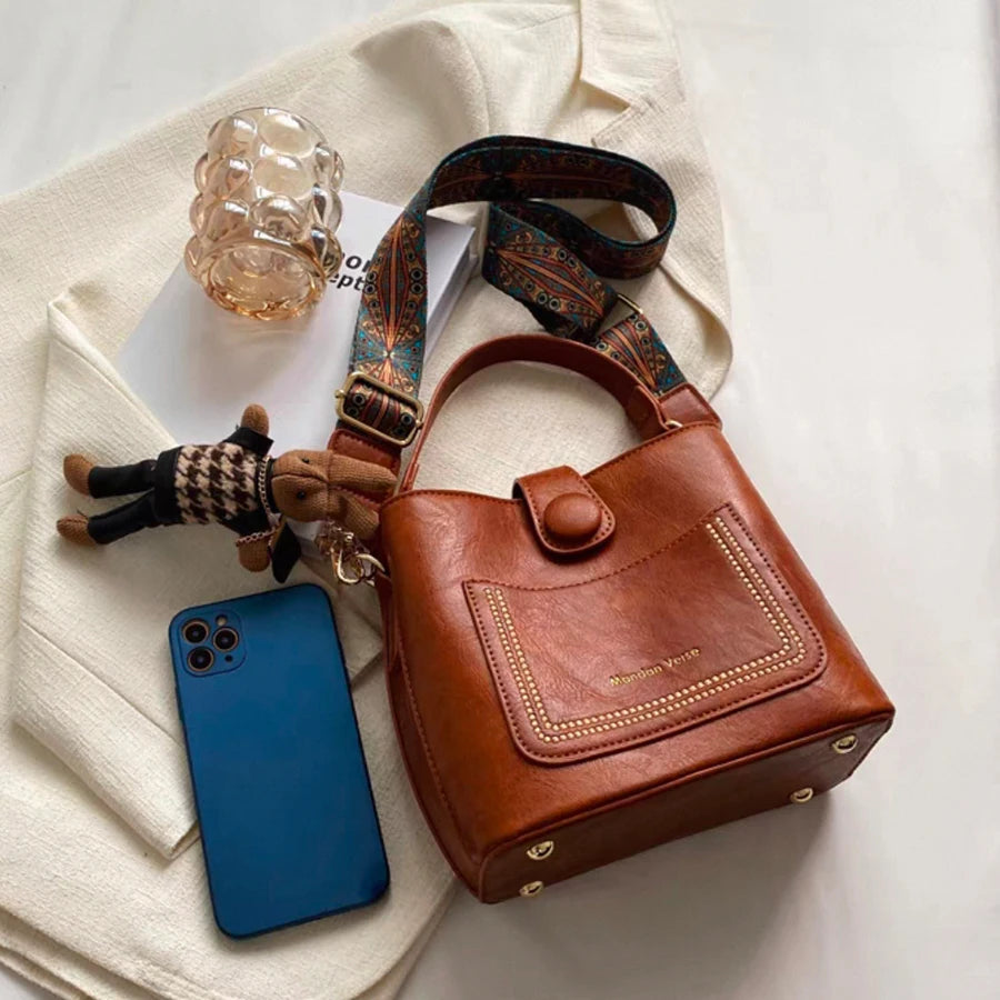 bolsa couro,
bolsa transversal feminina,
bolsa grande feminina,
bolsa feminina grande,
bolsa feminina,
bolsa de couro feminina,
bolsa couro feminina,
Bolsa Tote,
Bolsa Tiracolo