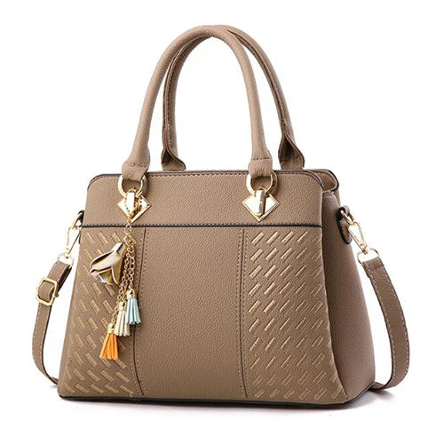 bolsa transversal feminina, bolsa grande feminina, bolsa feminina grande, bolsa feminina, bolsa de couro feminina, bolsa couro feminina, mochila de couro, mochila feminina